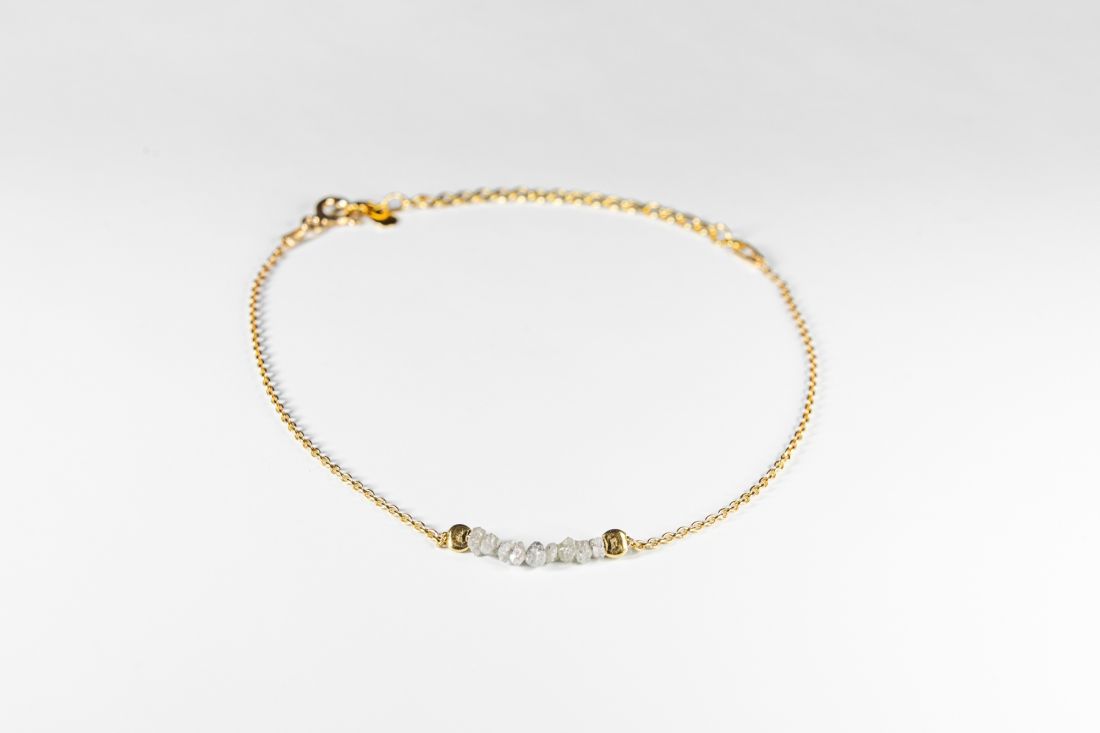 Devět stříbrných diamantů