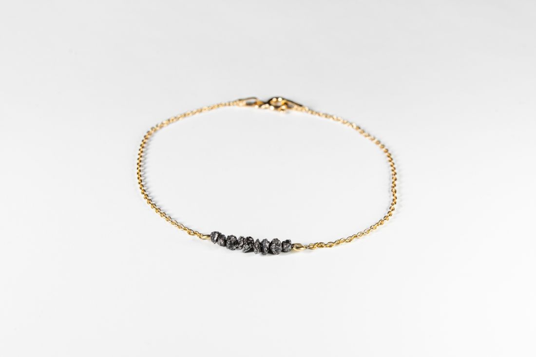 Devět černých diamantů